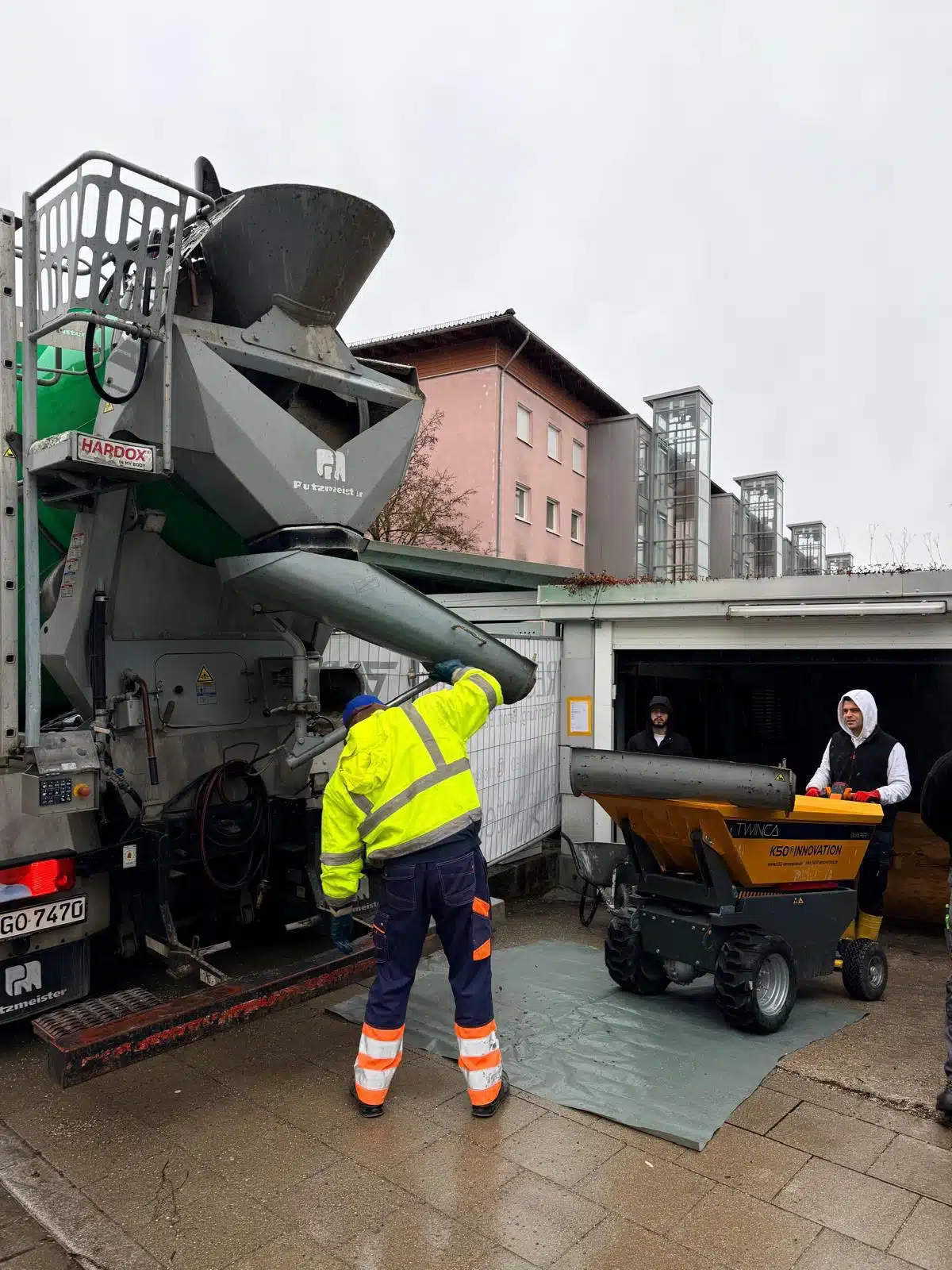 betoninstansetzung-betonmischer-resintech-bausanierung-kernsanierung