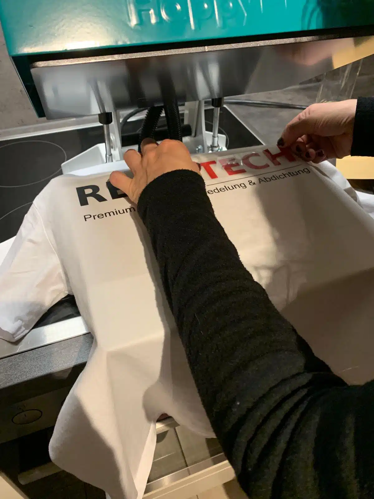 Resintech T-shirt bedrucken gründung